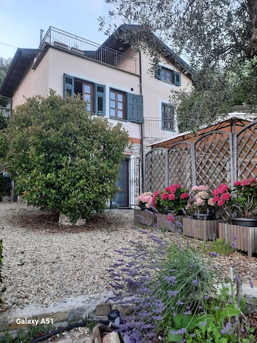 Elegant escape sea view private pool & gardens perfect starting point MTB&hiking