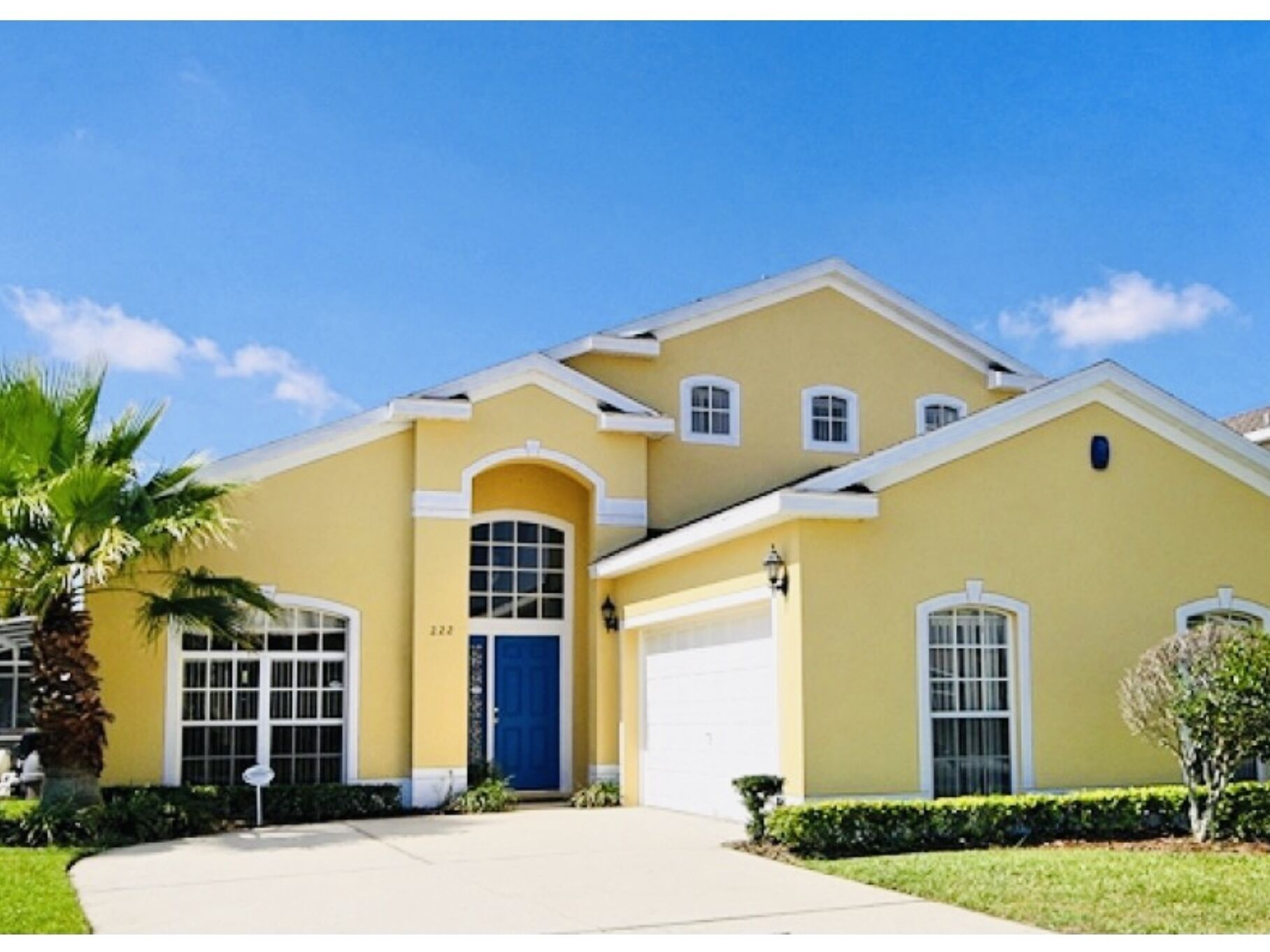 ❤️Direct Lake View, Private South facing pool 🏝, Hot tub, Games room, WiFi ☀️