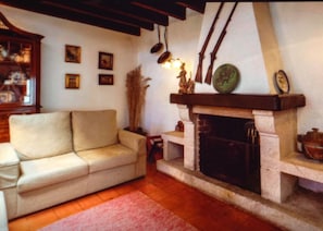 Smart TV, fireplace, DVD player, books - Beach house with pool (Areia-Árvore)
