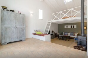 Interior - The Other Side Of Algarve - Peace And Quite! 3 bed Villa + 8x4 Pool (Silves)