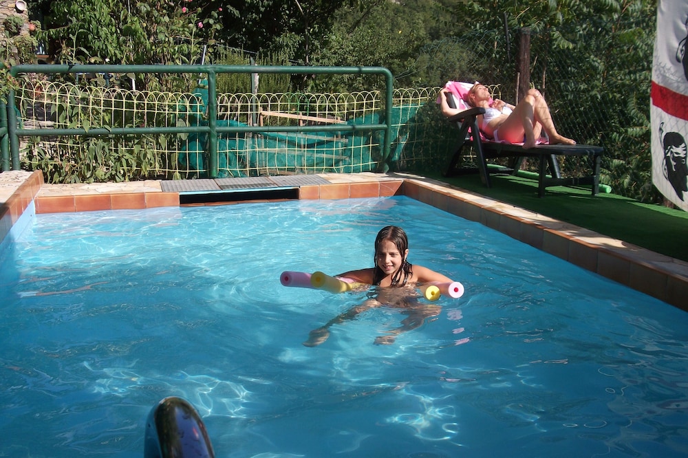 Su Foxile Chalet with BBQ and Swimming Pool offered from 21 to 24 August