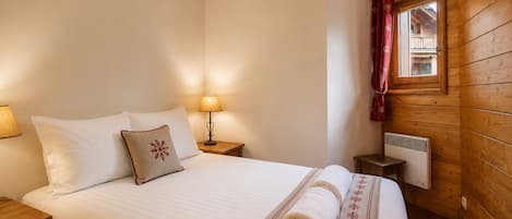 3 chambres, fer et planche à repasser, Wi-Fi gratuit