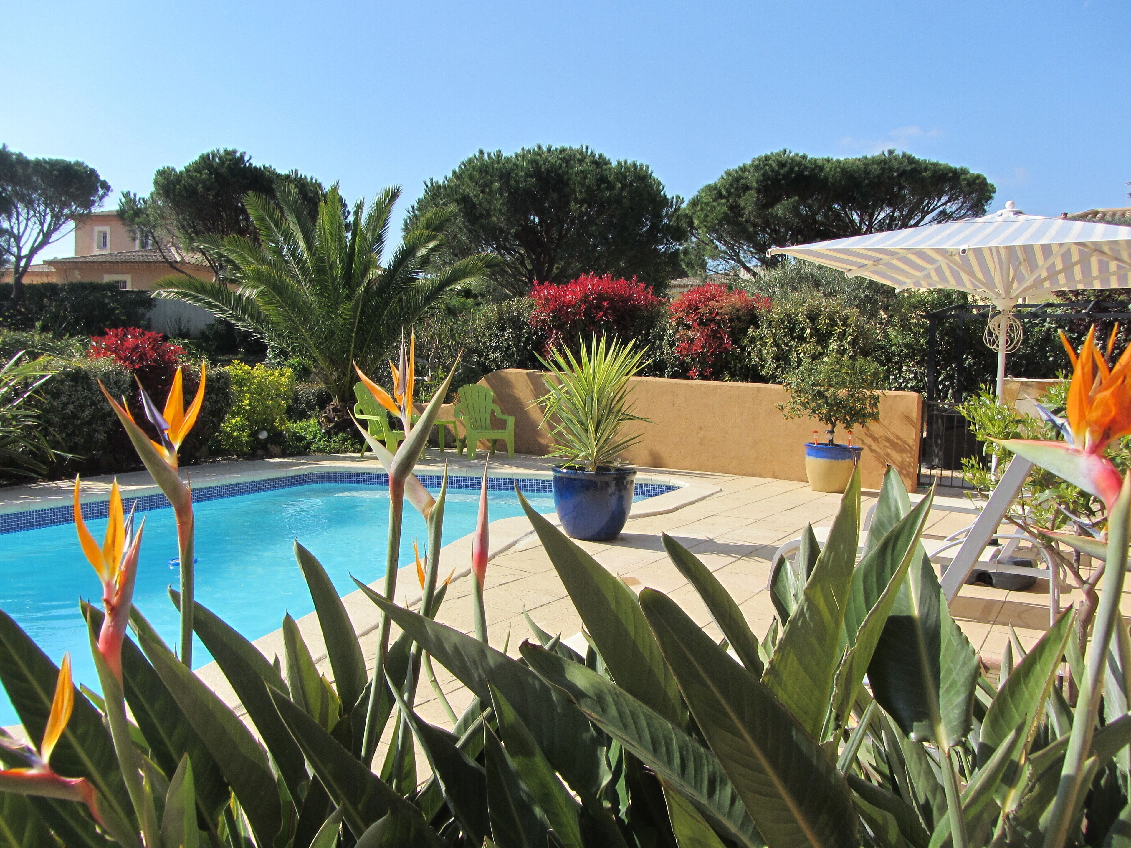 REZ OF VILLA NEW APARTMENT 60M ² WITH MEDITERRANEAN GARDEN BETWEEN BEACHES AND ESTEREL