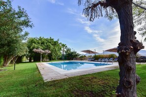Pool - Spectacular villa with Jacuzzi, in avocado estate, capacity for 19 people (Polop)