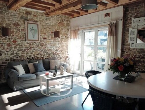 Cosy house in the Bay of Mont St Michel, bicycles available, beach 2.7 km away.