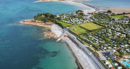 Appartement vue panoramique sur baie de Morlaix , plage de sable fin à 50m