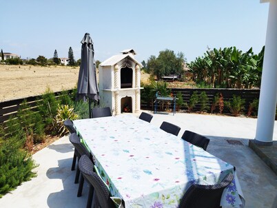 5 Bed, 5 Bath Villa with Private Pool in Affluent Residence of Sea Caves