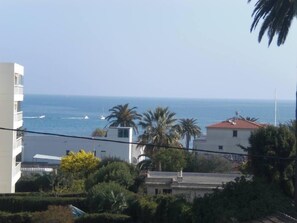Vista a la playa o el mar