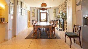 Dining - Luxury House With Magnificent Sea Views (Tintagel)