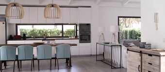 Casa Santa Mónica. Designer beach house, 500m to sea