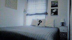 1 camera, ferro/asse da stiro, Wi-Fi, lenzuola