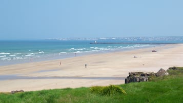 Am Strand, Liegestühle, Strandtücher