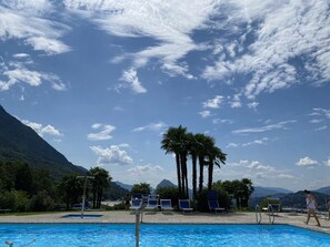 Outdoor pool - FROM PRIVATE - Lugano Grande Vista - Apartment in Residence Cadro Panoramica (Cadro)