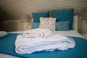 3 slaapkamers, geluiddichte muren, een strijkplank/strijkijzer, wifi