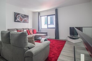 Een smart-tv en een dvd-speler