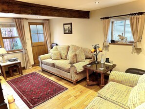 Smart TV, fireplace, DVD player, music library