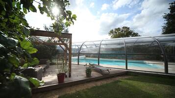 Piscine extérieure, piscine chauffée