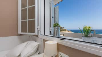 2 slaapkamers, een strijkplank/strijkijzer, wifi, beddengoed