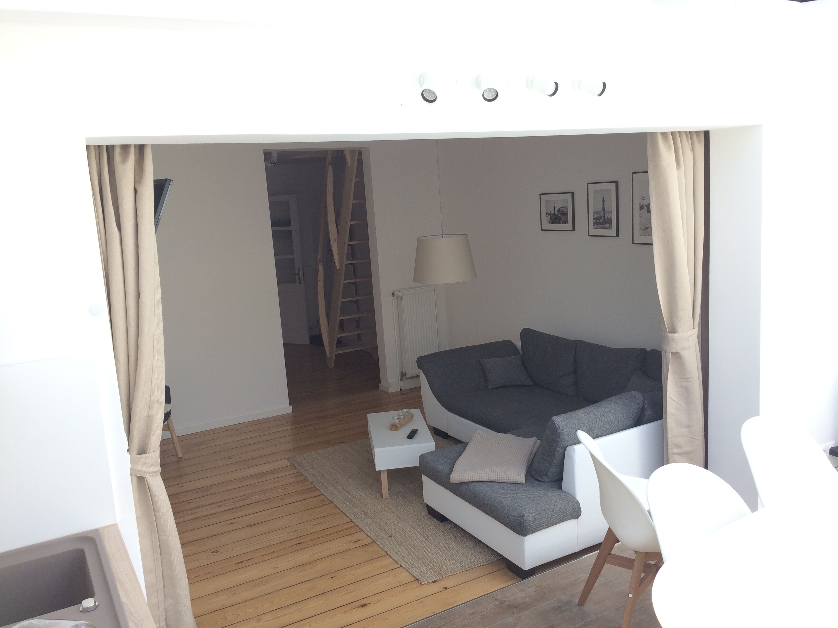 TV, fireplace, books, stereo