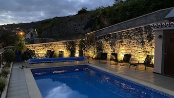 屋外プール、温水プール