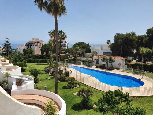 Fabulous Duplex with Sea, Pool & Garden Views - 2 min walk from beach