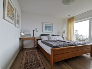3 bedrooms, iron/ironing board, travel cot, free WiFi - A very special place (Co. Cork)