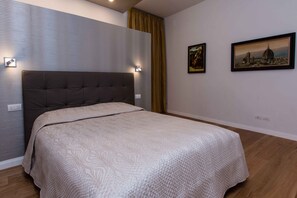 2 chambres, fer et planche à repasser, accès à Internet, literie fournie