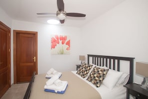 4 bedrooms, in-room safe, iron/ironing board, travel cot