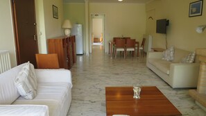 TV, DVD player - Modern Apartment near Acropolis Peaceful Location (Athens)