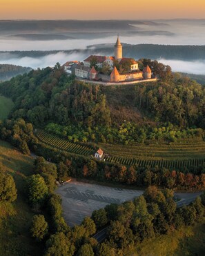 المنشأة من الخارج