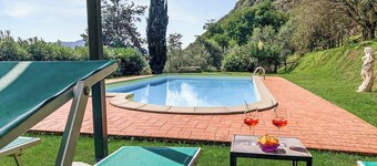 Kauniisti & Rauhallisella paikalla asunto isossa uima-altaassa