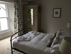 3 soverom, strykejern/-brett, reiseseng for barn og wi-fi (inkludert)