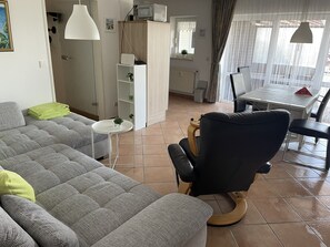 TV, stereo