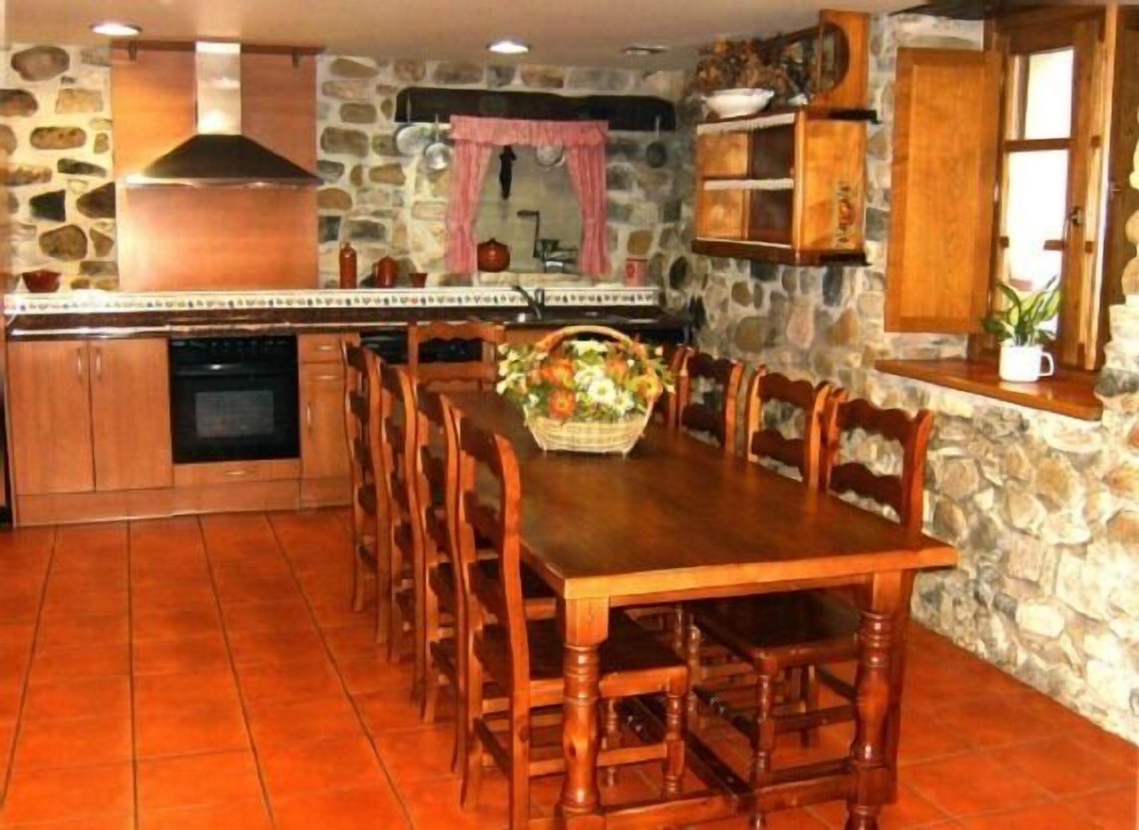 Self catering Juanbarterena for 10 people