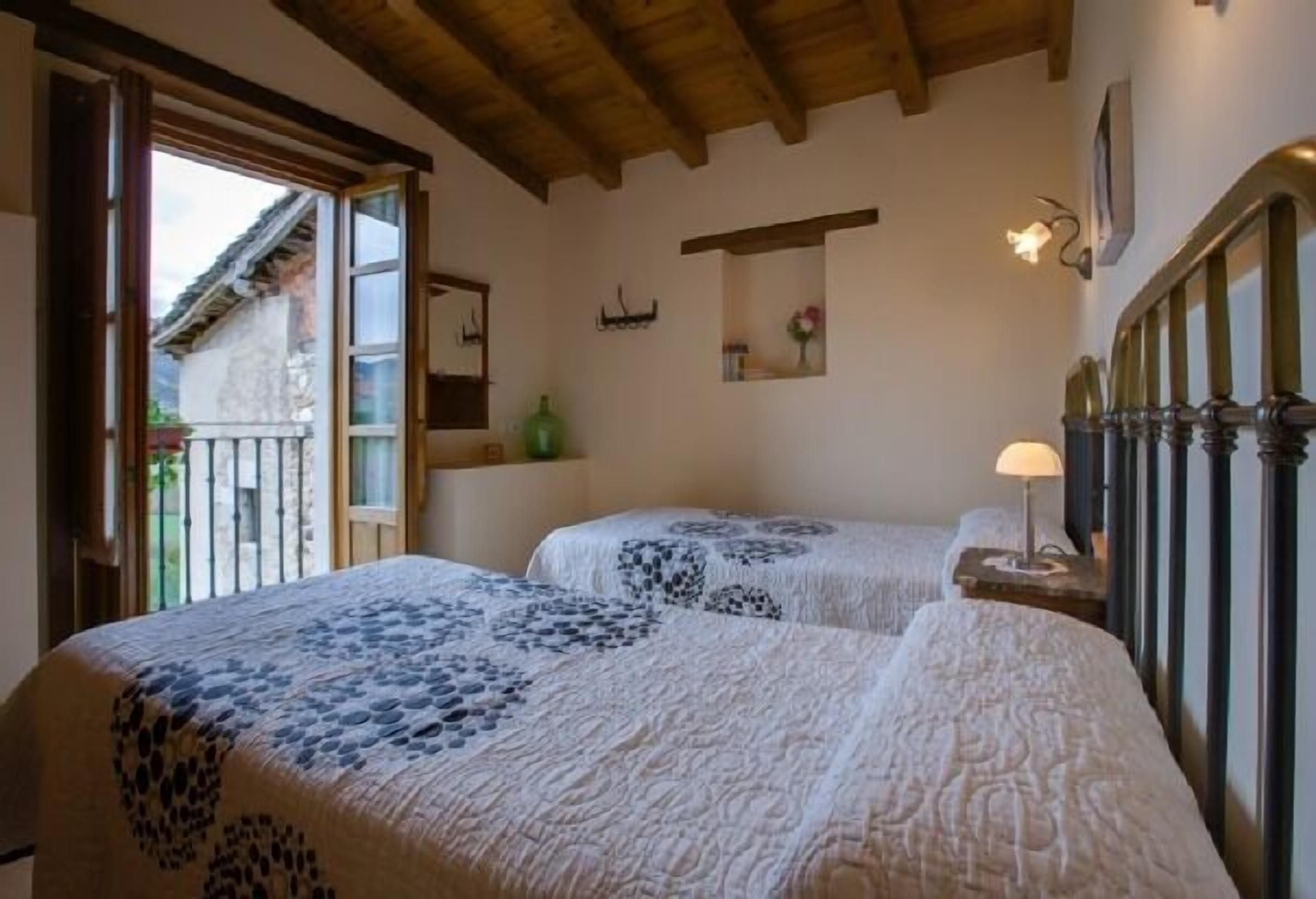 Self catering Juanbarterena for 10 people