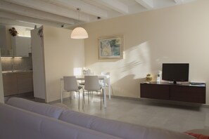 Smart TV, DVD player