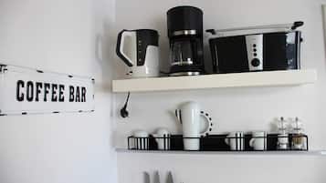 Kaffee und/oder Kaffeemaschine