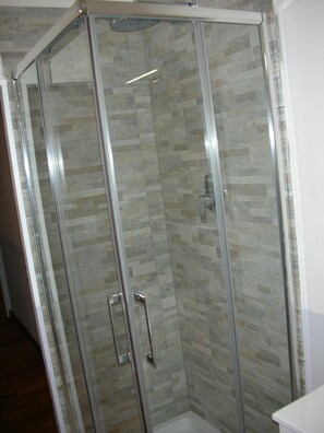 Hair dryer, towels - Lovely Central Apartament !!! (Bologna)