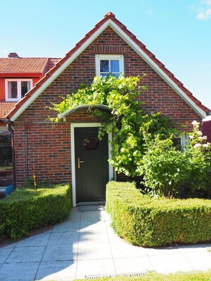 تفاصيل الفندق من الخارج