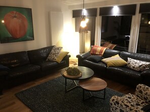 Smart TV, DVD player, stereo