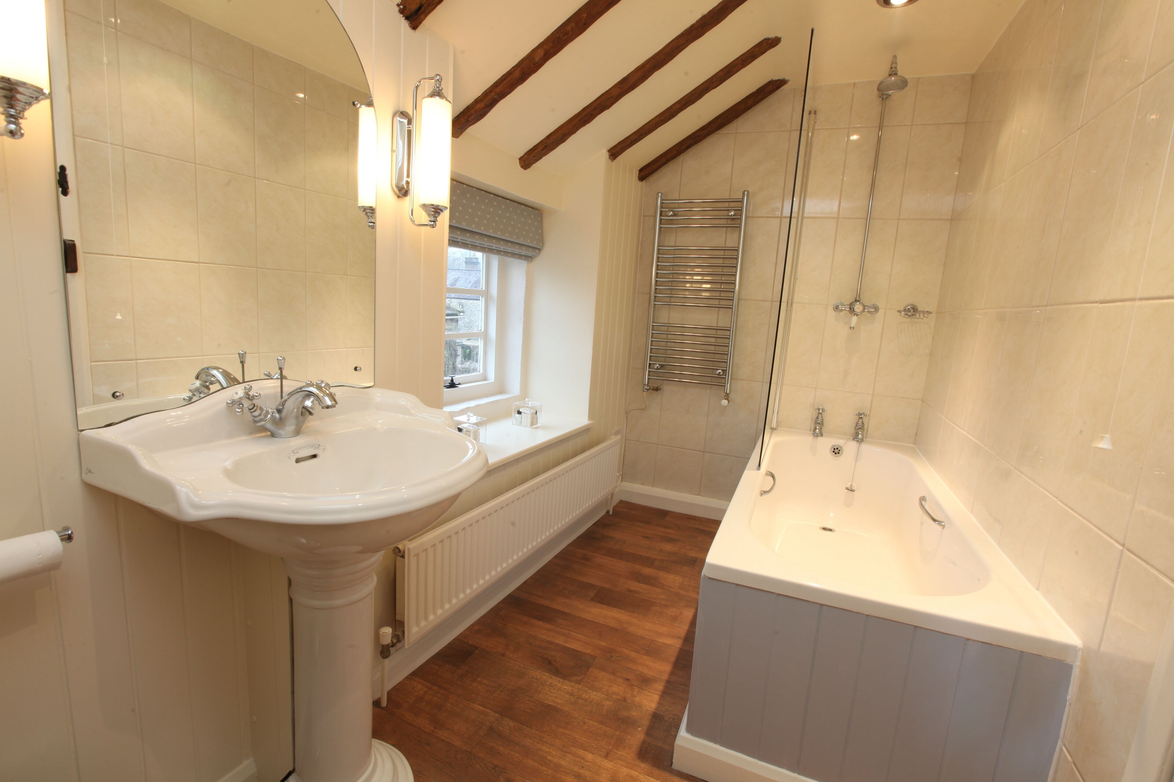 Combined shower/bathtub, hair dryer, towels, soap
