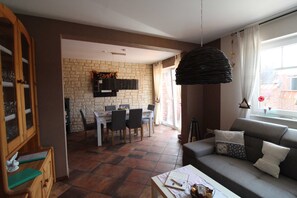 Fernseher, Kamin