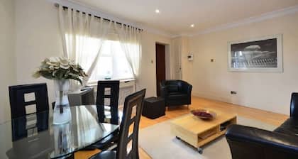 Luxury Central London Apartment - Very Central - Sleeps 4
