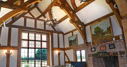 FLETCHERS HALL LYTHAM HEATED COVERED POOL&HOT TUB, 6 HOLE FOOTBALL GOLF&TENNIS