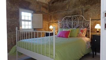 3 chambres, fer et planche Ă repasser, Wi-Fi gratuit, draps fournis