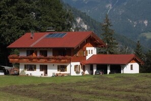 Esterni