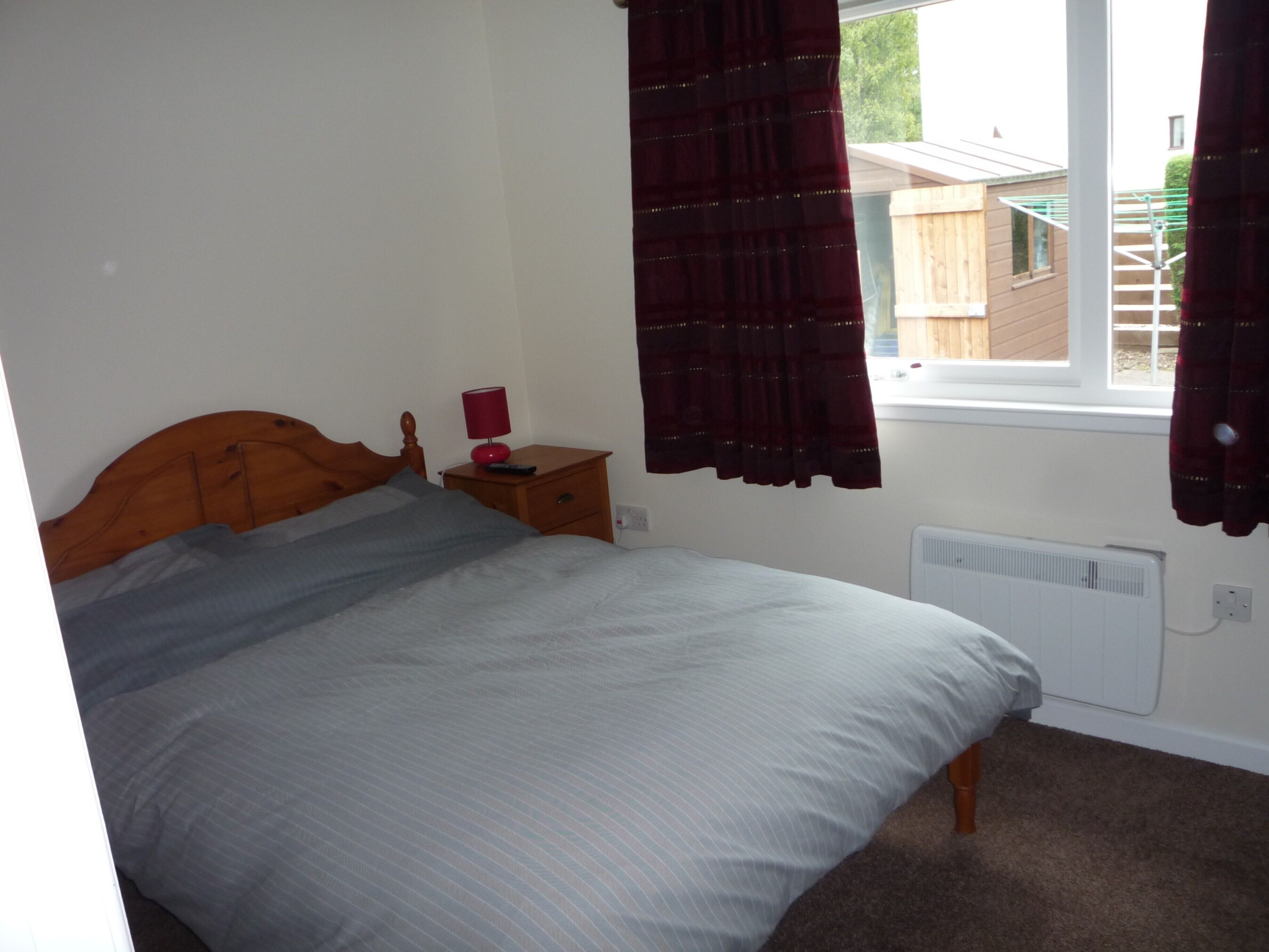 Well appointed detached bungalow with enclosed rear garden