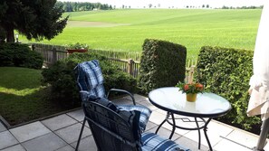 Outdoor dining - Cottage 4 stars - quiet location - fenced garden pet allowed - garage (Pockau-Lengefeld)