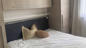 2 bedrooms, desk, iron/ironing board, travel cot