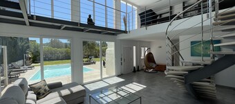 Large Modern Villa, Private Pool & Garden, Close to San Agustin & San Antonio